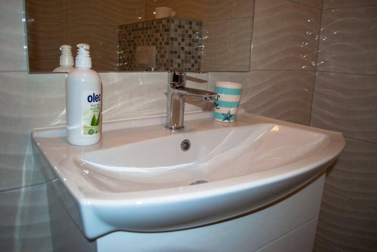 Iva Appartement Kaštela Buitenkant foto