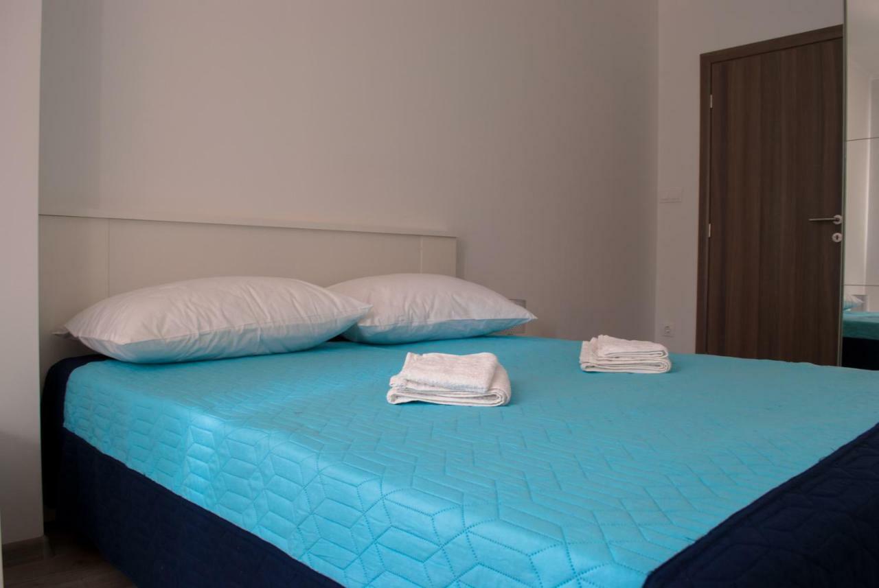 Iva Appartement Kaštela Buitenkant foto