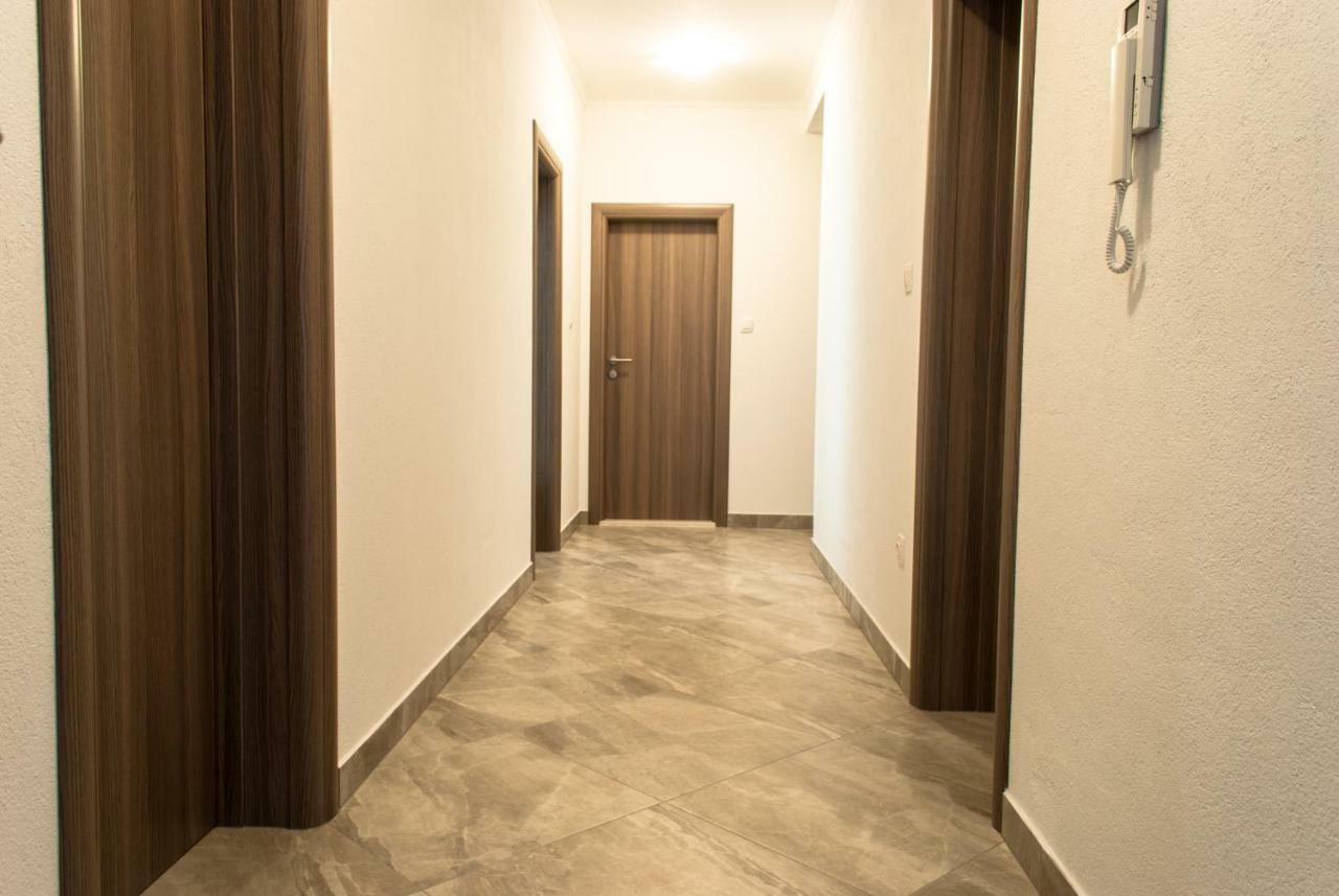 Iva Appartement Kaštela Buitenkant foto