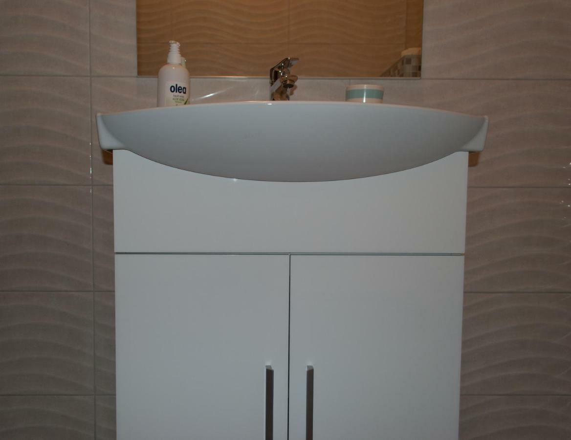 Iva Appartement Kaštela Buitenkant foto