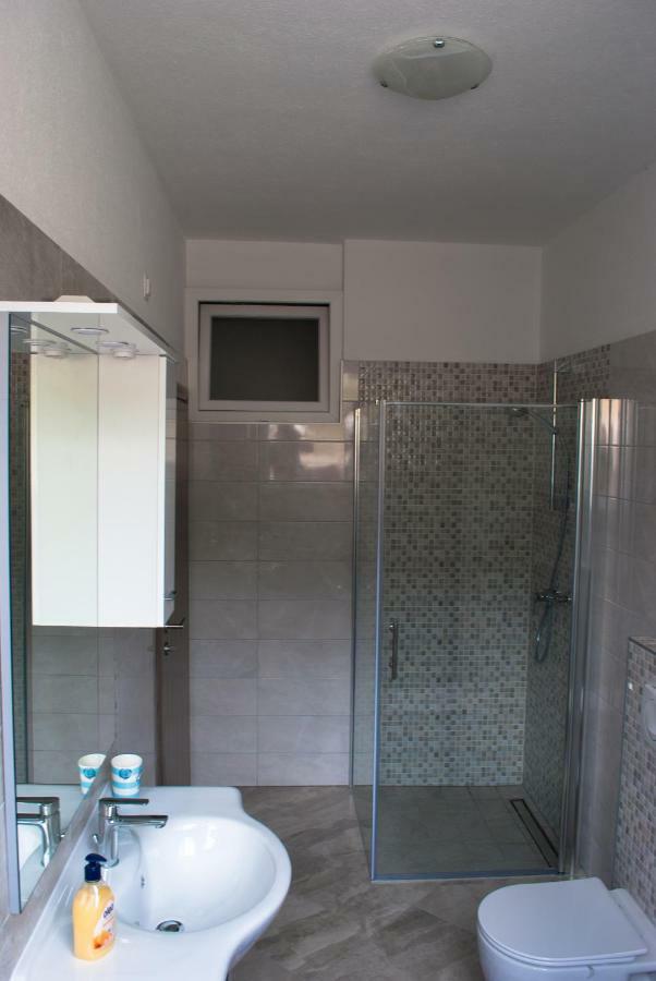 Iva Appartement Kaštela Buitenkant foto