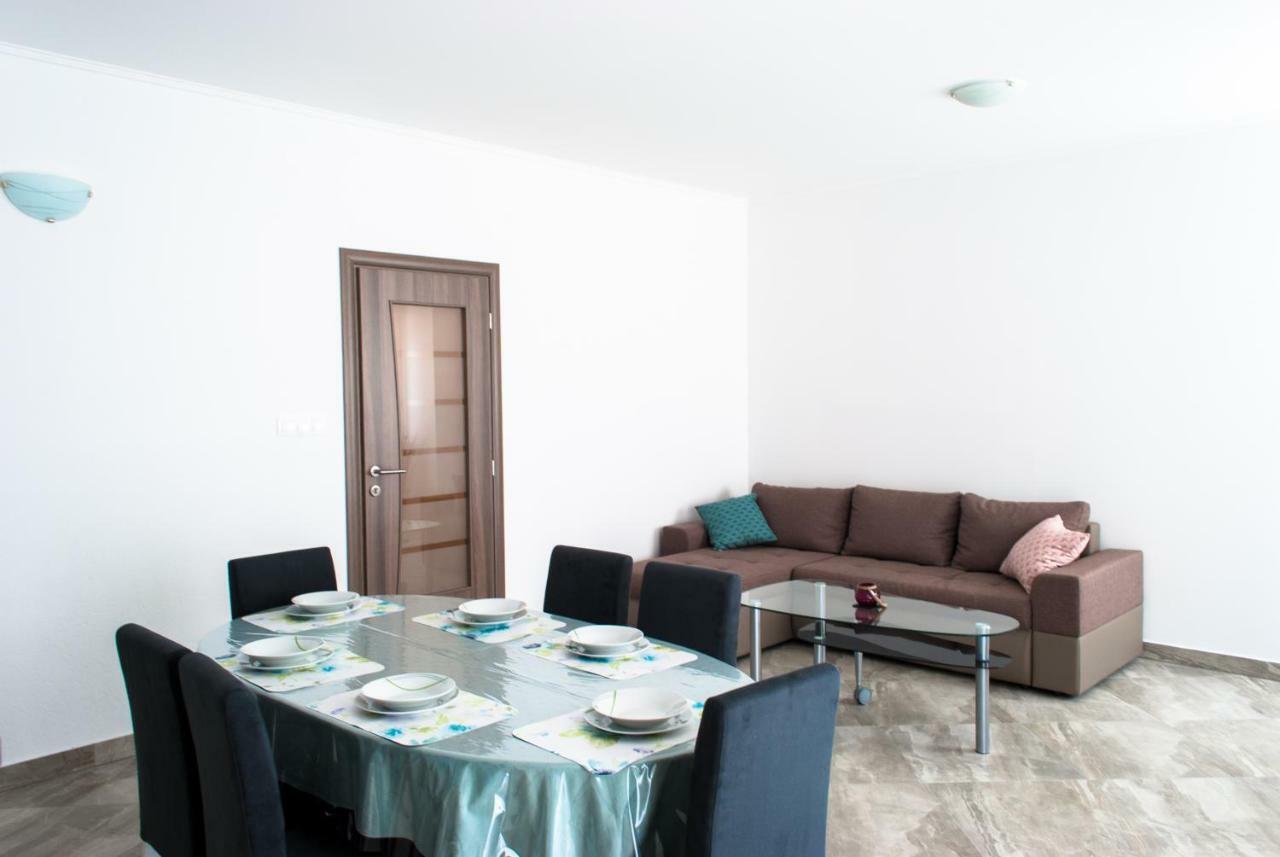 Iva Appartement Kaštela Buitenkant foto